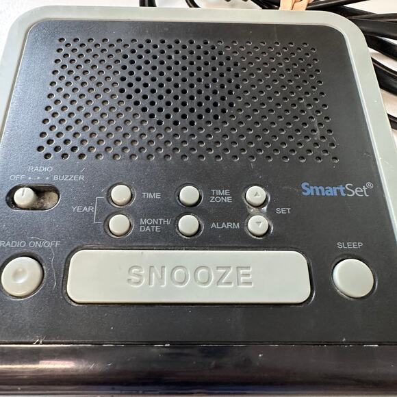 Vintage SmartSet Emerson AM/ FM Radio Clock Alarm Clock Testing Working - Picture 6 of 6